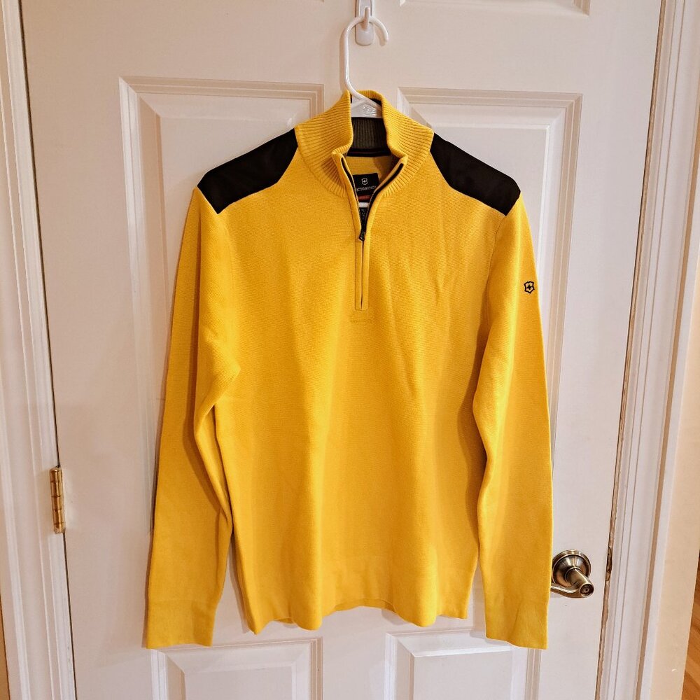 Victorinox Sweater Size Medium